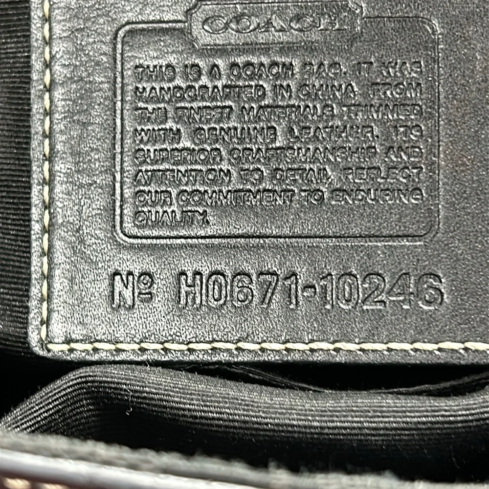 COACH HAMPTONS XL BLACK SIGNATURE BUSINESS CARRYALL TOTE BAG PURSE RARE dust bag